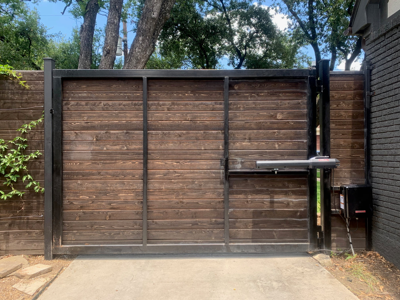 Wood swing gate
