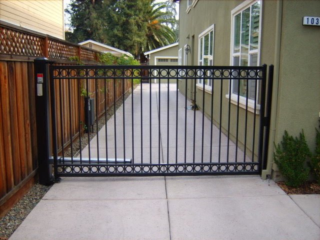 Iron swing gate - AS GATE & FENCE