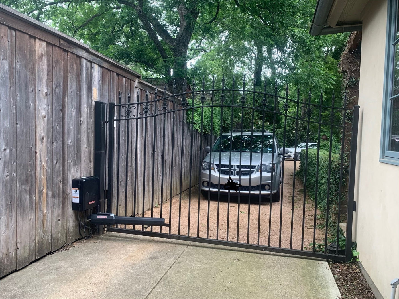 Iron swing gate - AS GATE & FENCE